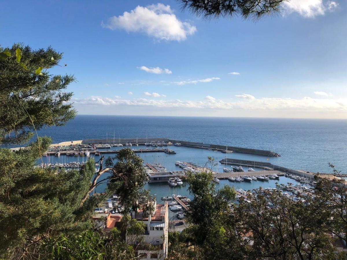 2 Bedroom Large Modern Apartment In Blanes Old Town 50M From The Beach! Dış mekan fotoğraf