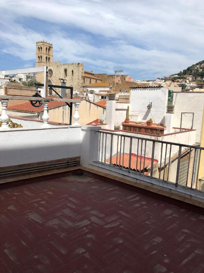 2 Bedroom Large Modern Apartment In Blanes Old Town 50M From The Beach! Dış mekan fotoğraf